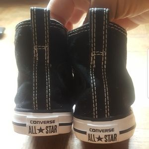 Converse Shoes - 😎Black and white high top converse infant size 5 Converse Shoes - 😎Black and white high top converse infant size 5